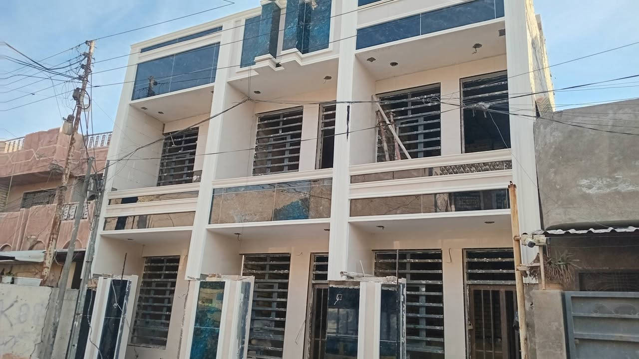 مشتملات للبيع عدد3
مساحة المشتمل الواحد45م
واجهة3م
نزال15م
استقبا ل وحولي مطبخ وحدمات في3 و3نوم
......
موقع المشتملات الشعب
.....
مراجعة مكتب دلالية الامين
ابو ايمن الحميداوي
***********
