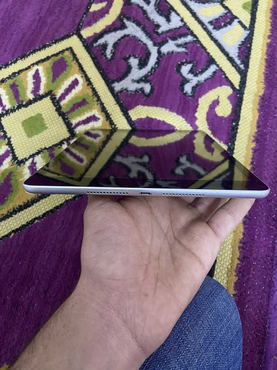 ايباد 9
بطاريه كدامك 84
ذاكره 256
ملحقاته ويا شاحنته الاصليه وكارتونته 
نضيف كلشش 
سعره 400 وبي مجال شويه


**إذا كنت صاحب هذا الإعلان وتريد حذفه لأي سبب، رجاءا أرسل رسالة إلى الدعم الفني**