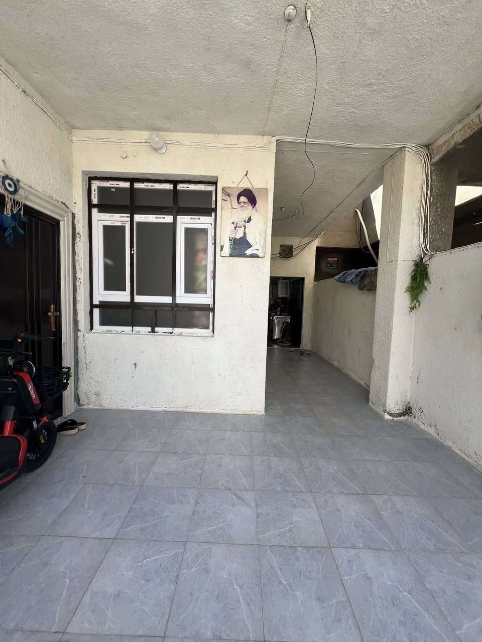 ‏بيت للبيع كربلاء حي العامل خلف مول الباقر مساحة البيت 200 متر ***********

