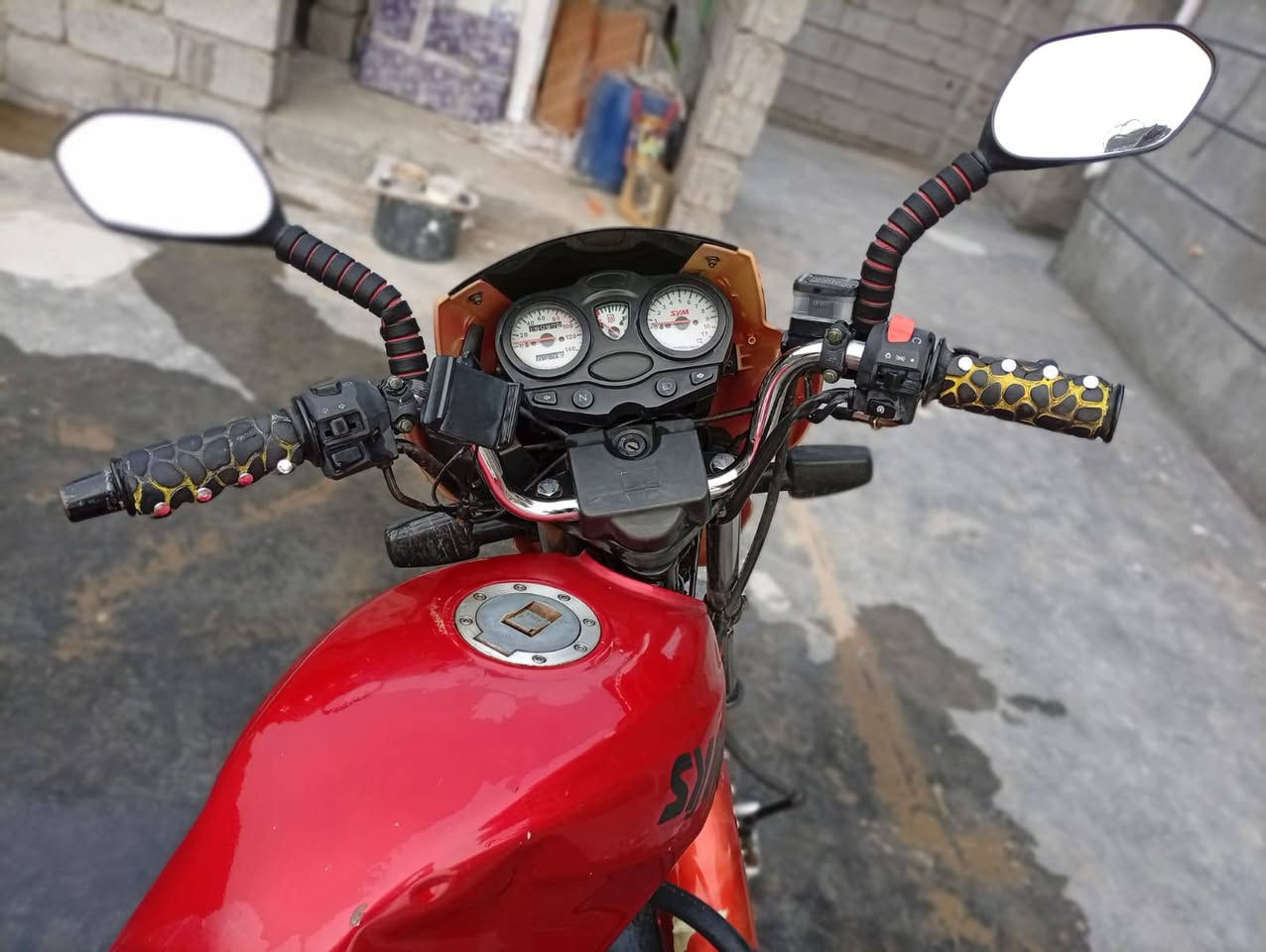 موطور سايم ٢٠١٦مكمرك 
مكان الفلوجه غير متواجه عل خاص فقط اتصال خط واتساب 
رقم صاحب الدراجه ***********
سعر الدراجه ٨٠٠وبي مجال
