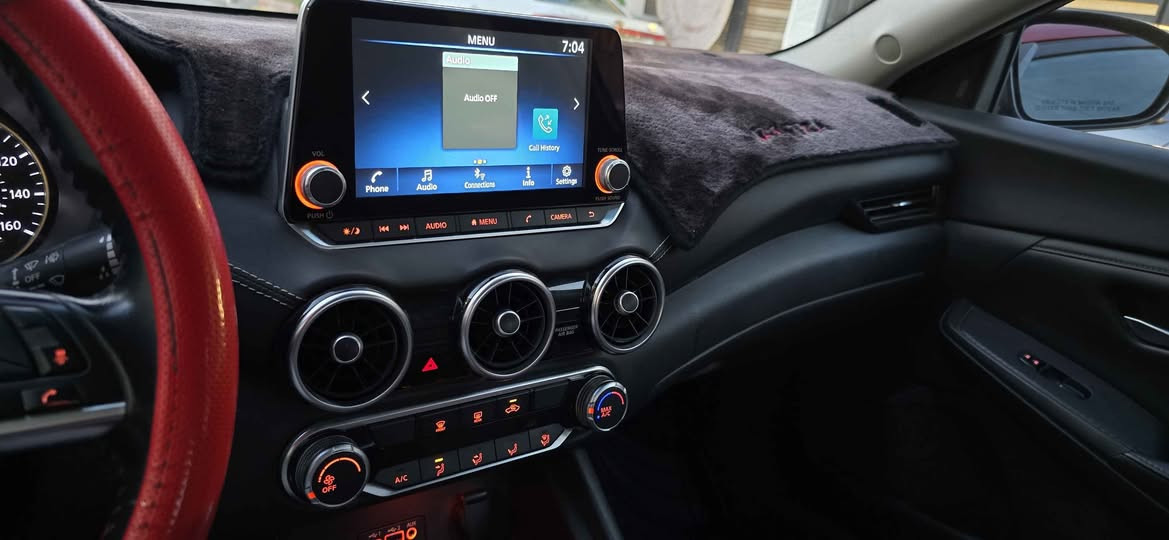 نيسان سنترا موديل 2022  رقم بغداد معوقين صاحبها بالكاظمية ثاني يوم يسوي وكالة بيها بنيد ( ما اعرف مصلح او مبدل )  و دعامية 
كير و مكينه و تبريد ضمان مواصفات sv سعره 130 و بيها مجال 
رقم موبايل *********** او ***********
مكان بغداد او الفلوجة بغداد, العراق
