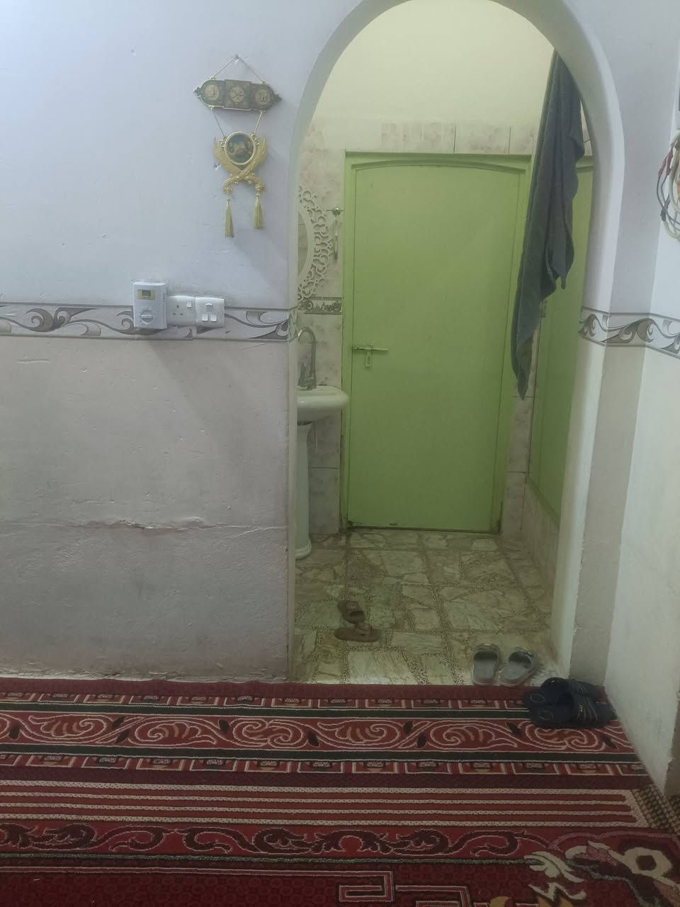 دار للبيع المساحة 200 متر في النجف الاشرف حي السلام صب كونكريت طابقين 6 غرف نوم بيع مستعجل أي استفسار الاتصال بالموبايل *********** اومراجعة مكتبنا الكائن شارع سلام جامعة مقابل مركز الشابندر للتجميل بإدارة سيد سالم الموسوي...
