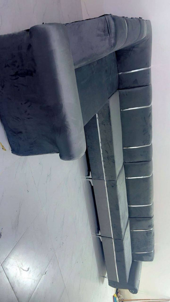 قنفه مستعمل 9 نفرات مغلف
السعر: 190 الف بيه مجال
الخشب ولاسفنج كلش زين درجه اوله واحد عراق
عنوان اربيل مامزاوه
يوجد عندنه خدمه توصيل في اربيل و موصل فقط
للتواصل ***********/*********** 
الرقمين عليهم واتساب
