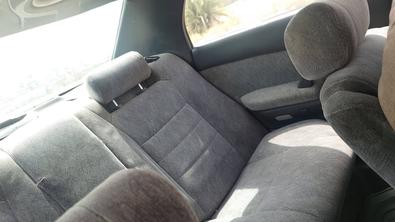 سلام عليكم بطه كراون 1993 فصل للبيع رقم بغداد بسمي كير محرك خير من الله السياره حالين وكفت عندي بسبب محد يعرف يصلحها هنا بغداد  للبيع على وضعها مكفوله من نقل جثه والكص سياره سليمه دواخل نضيفه للاستفسار ***********
