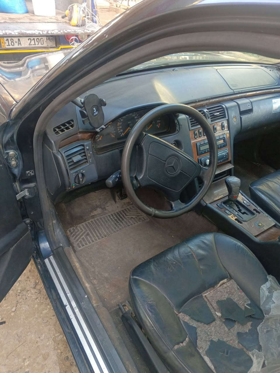 مارسدس ام عيون انكليزي بسمي محرك خراطيم ٣٢٠  حداديه ضعيفه كهربائيات يحتاج ترتيب ٦٠ وبيهه مجال
*********** مراوس ترهم
