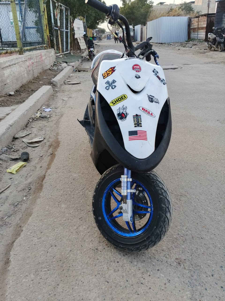 ماكس عدله مال لعب دراجه مكينه خرسه اوشلعه اومعدل بوشه بلاده بيهه هواي تزويد كلجات اوصبغ شاصي ميتاليك مال سيارت اوكشن اوصدر اويل اودبل اوصلانصه اوتايرات جدد خلفي السعر 350  المكان الشعب ***********
