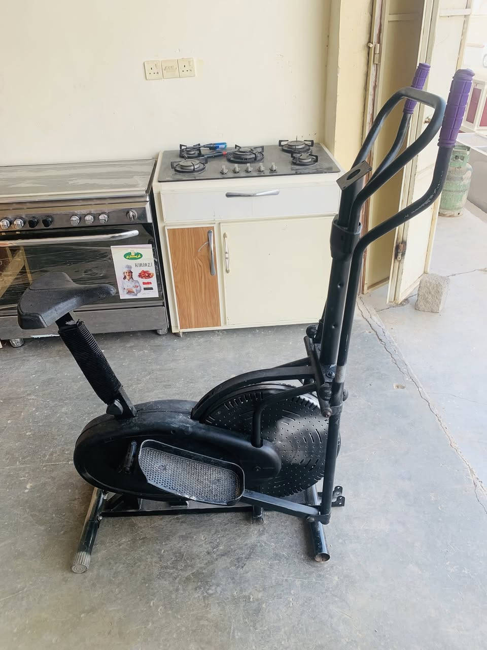 السلام عليكم وصول وجبة جديدة من الأثاث المستعمل في قرية شكرا الشارع العام محلات اياد حلاوة مجاور كوفي الشام للاستفسار الاتصال *********** و***********
