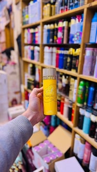عطور فاخرة • رجال ونساء • ثبات طويل