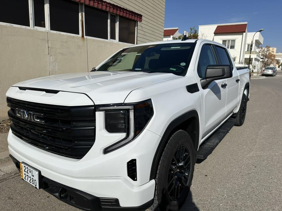 سيررا ٢٠٢٤ جاملغ سكن صبغ فقط بدون دواخل بدون ارباك
٤ سلندر ماشيه ١٦ ميل 
 
سيارة بدون مصرف جديدة 
تحويل وكاله 
٣٢٠ ورقة و مجال 
***********
