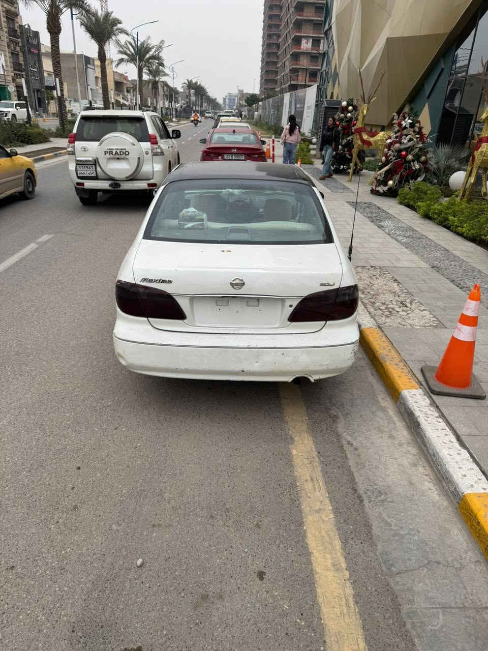 نيسان مكسيما للبيع اوالمرواس 
الموديل: 2008
السيارة مال مزاد وزارة الداخليه معامله كامله واصل كمرك تدفع مليون و600الف كبل ترقم الرقم مجاني تترقم (بغداد) مشطوبه وكامله اي نقص مابيها بوجهك ترقم اسويلك وكاله تمشي بيها وين متريد وتكمل دفع الكمرك وتكمل المعامله
كير ومحرك نظيف تبريد شغال كهربائيات شغاله 
بور ستيرن جديد مشط ستيرن جديد شرط اصلي 
بطاين بوب داخليه كلهن جدد جاملغات مبدل اصليات بسبب الجراد يرادلها تريتب بالكشر الخارجي البنيد جارد 
مسجل شغال 
للبيع او المراوس 
العنوان : بغداد المنصور 
الرقم :***********
