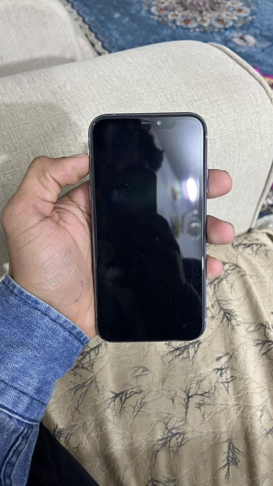 سلام عليكم
ايفون ١١ عادي للبيع نظيف 
ذاكره ١٢٨ 
بطاريه ٨٥ البلادي 
الجهاز كله شغال  

فقط مبدل شاشه نوعيه اصليه 
ولمسه كلش حلو امانه
السعر ٢٢٥ فقط 🔥 
مكاني نجف متواجد 
واتساب فقط 

***********
