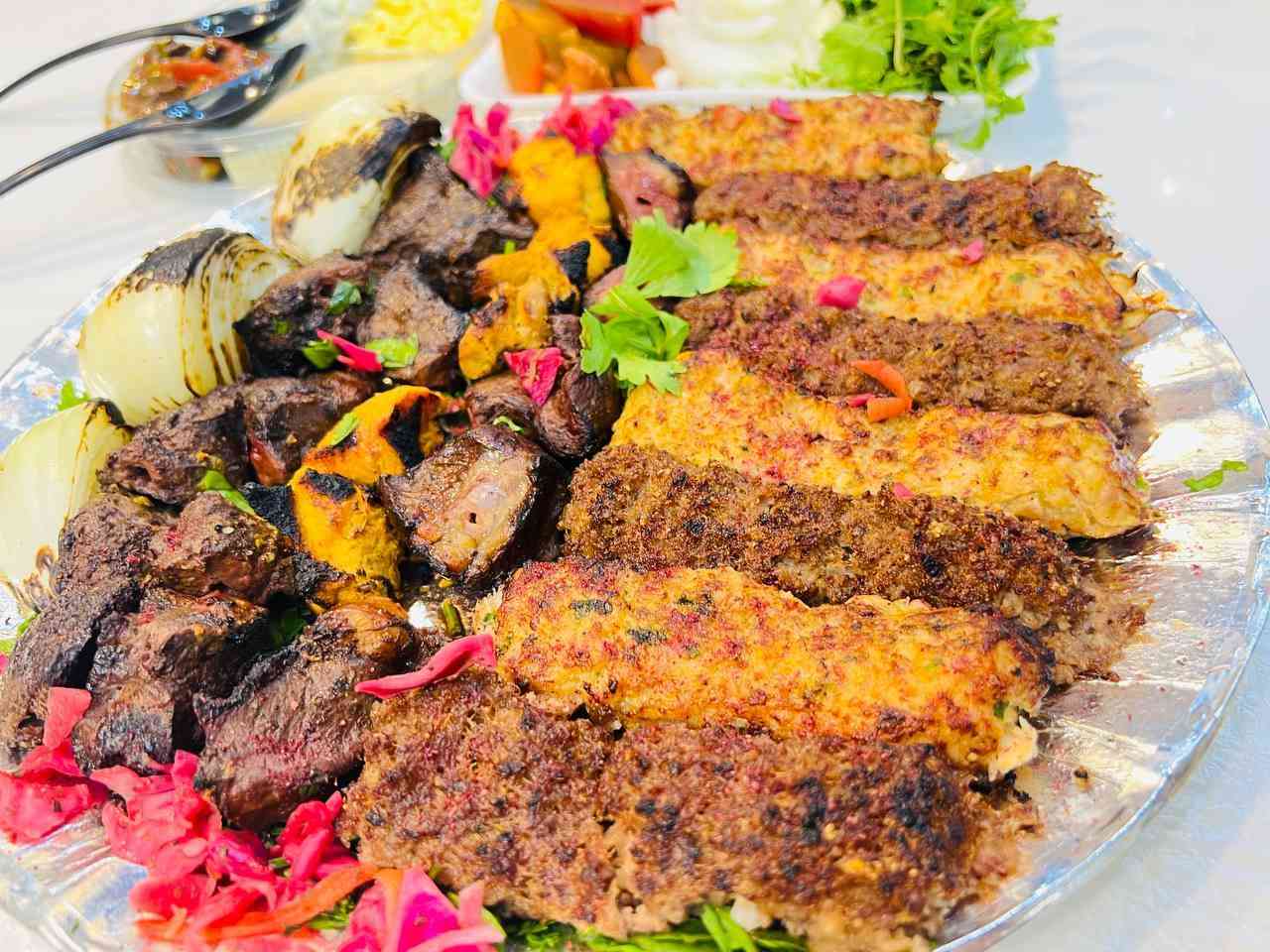 🍢 عرض " مشاويكو " من مطعم عباس القزمري! ✨

​طالعين.. گاعدين بالبيت.. لمتكم ما تكمل بلا مشاوي حارة! 🔥

​🍡 8 شيش كباب مشكل
​🍡 4 شيش مشاوي مشكل
​🥗 صحن مقبلات
🥗 صحن زلايط 

​💰 السعر: 15.000 دينار 

​📞 للطب والتوصيل السريع: 

 *********** 

📍 موقعنا: 
الديوانية / العروبة الأولى / شارع مستشفى الولادة / قرب تقاطع الحرية 
​اطلب هسة وخلي العشا علينا! 👇🍗
