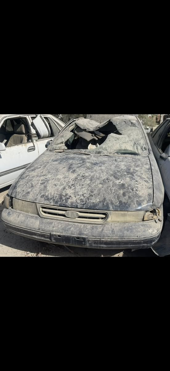 السلام عليكم
للبيع كيا سيفيا موديل 93 محرك مفتوح وكير عادي رقمها جان انبار وكاله باسم والدي الله يرحمه

سيارة متروكه من 2011 ابيع كوم حديد

السعر 750 الف اتصل على  الرقم ***********ابواحمد
