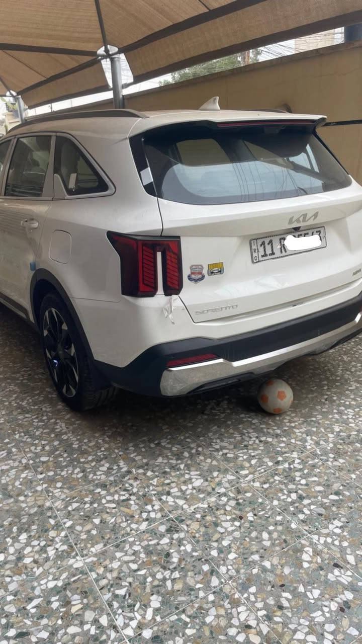 السلام عليكم
سورنتو ٢٠٢٥ 
ماشيه ٥٠٠٠ 
٦ سلندر 
داتا شنو 
فول عدا البانوراما 
مكفوله كفاله عامه 
السعر ٣٣٠ وبيها مجال 
للاستفسار ***********
مكان بغداد المشتل المعلمين
