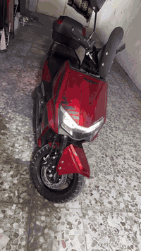 دراجه للبيع جديده قبل شهرين شتريته بمليون 600 اريد ابيعه بمليون 300 مكاني بغداد الجديده ***********
