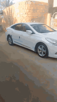 سياره لازيره موديل 2012 محرك كير شرط محرك 3000 فول ما عدا الفتحه سياره...