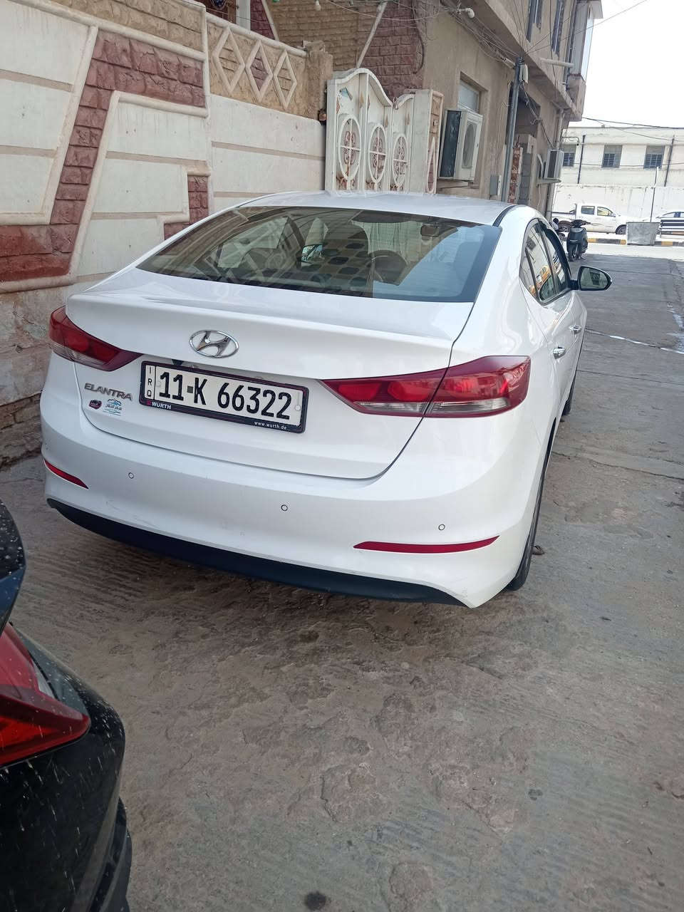 سلام عليكم شباب عندي النتره 2018 خليجي رقم بغداد مشروع وطني مكفوله كفاله عامه مواصفات فتحه قطعتين تبريد اشاير مري محرك 2000 تخم تاير زنون سياره احلا من صورالسعر 154تلفون ***********

