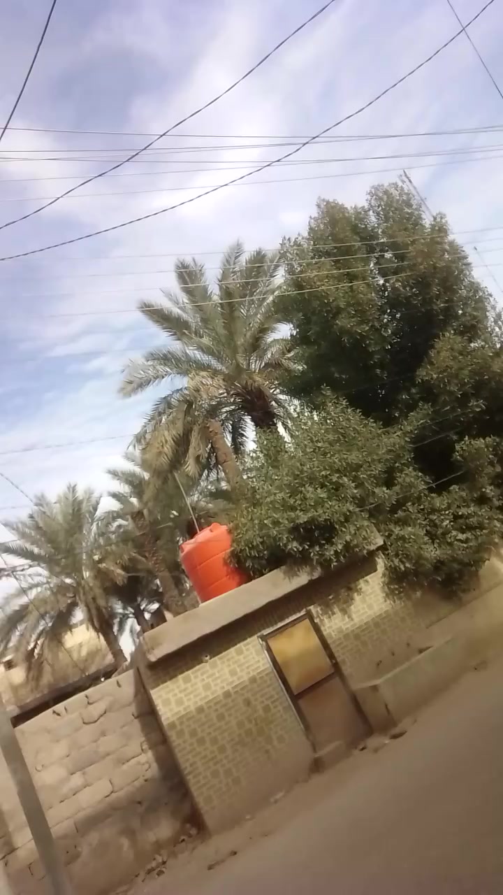 السلام عليكم بايسكل للبيع البايسكل مصبوخ لونه رصاصي أو صبخته برتقالي البايسكل شوفت عينكم المكان كربلاء كنطرت السلام الي يحب يجي خاص للتواصل ***********🤍
