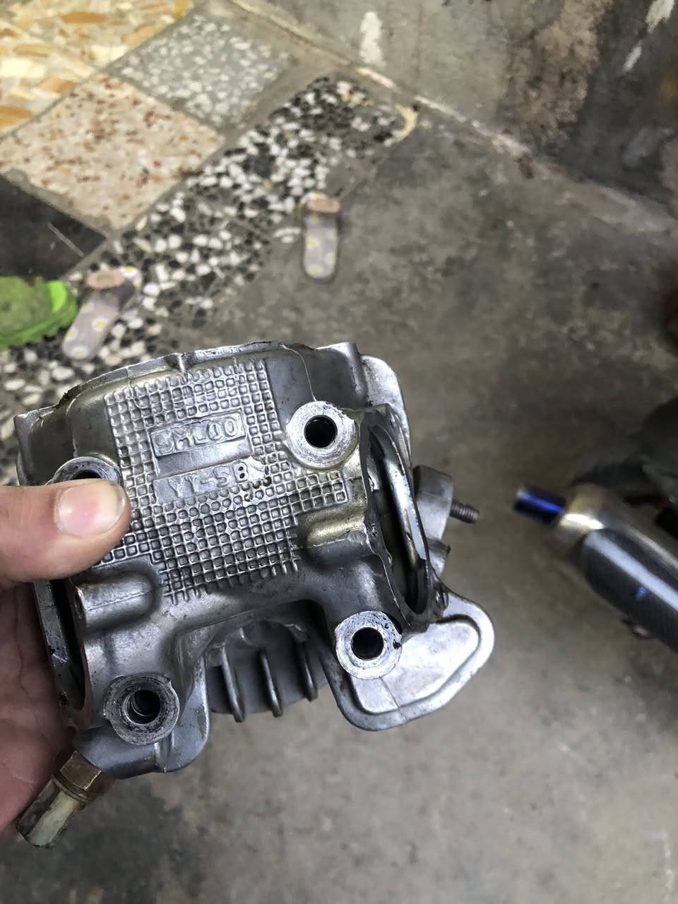 كور جبلي كامل جيب وشد سعره 50.
سلف شغال علفحص سعره 15                                                             
بوشه 58اصليه وبستم جيب وشد سعر 30.                 
كلچات جبلي وقايش سعر 40.                                              
رقم *********** 
مكان بغداد مدينة صدر
