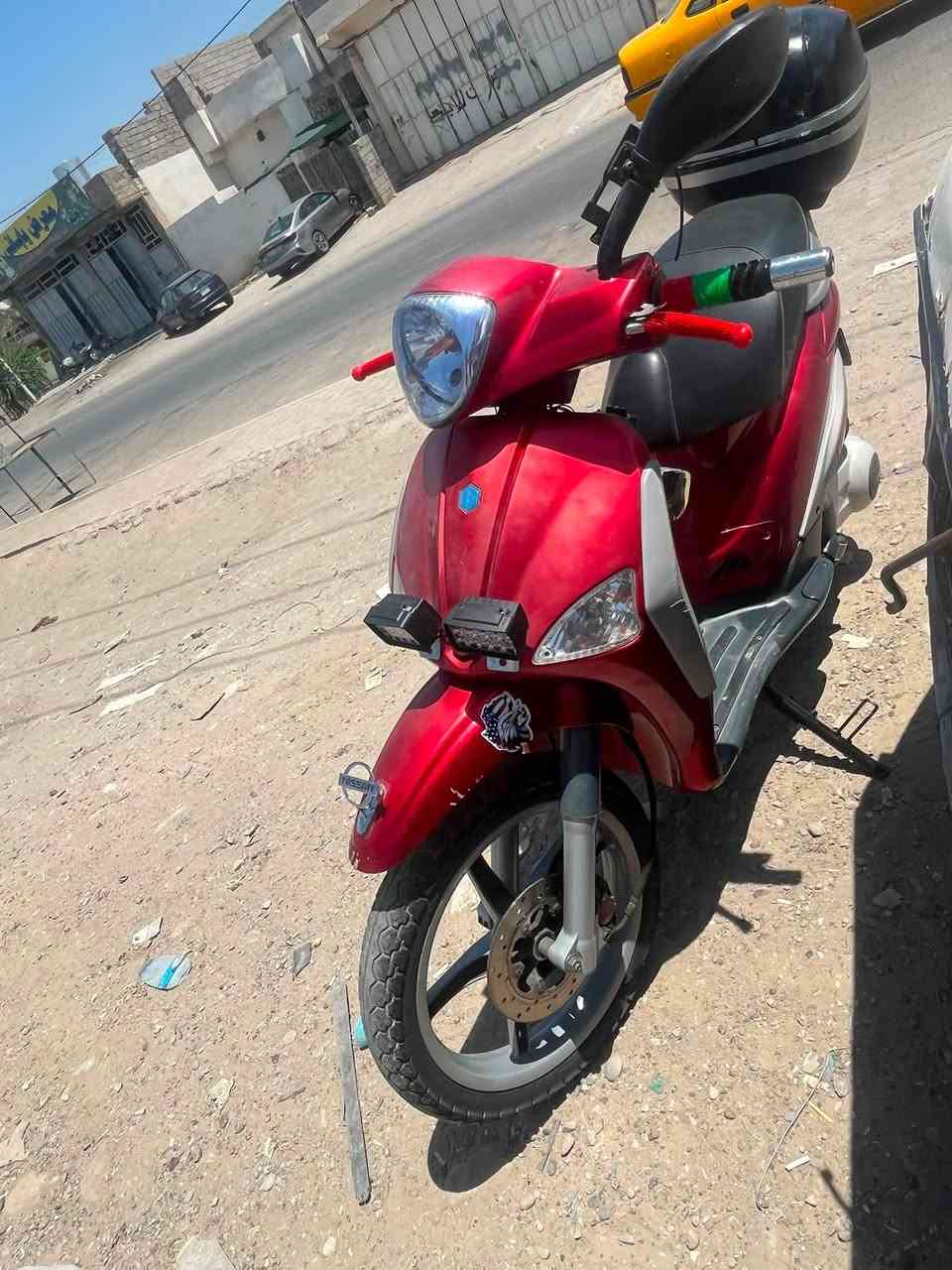 اخوان دراجه للبيع نوع هندي فول نضافه كفاله عامه لا صرف ولا بخار كهربائيات كامل شغاله  السعر 450 قفل رقمي ***********
