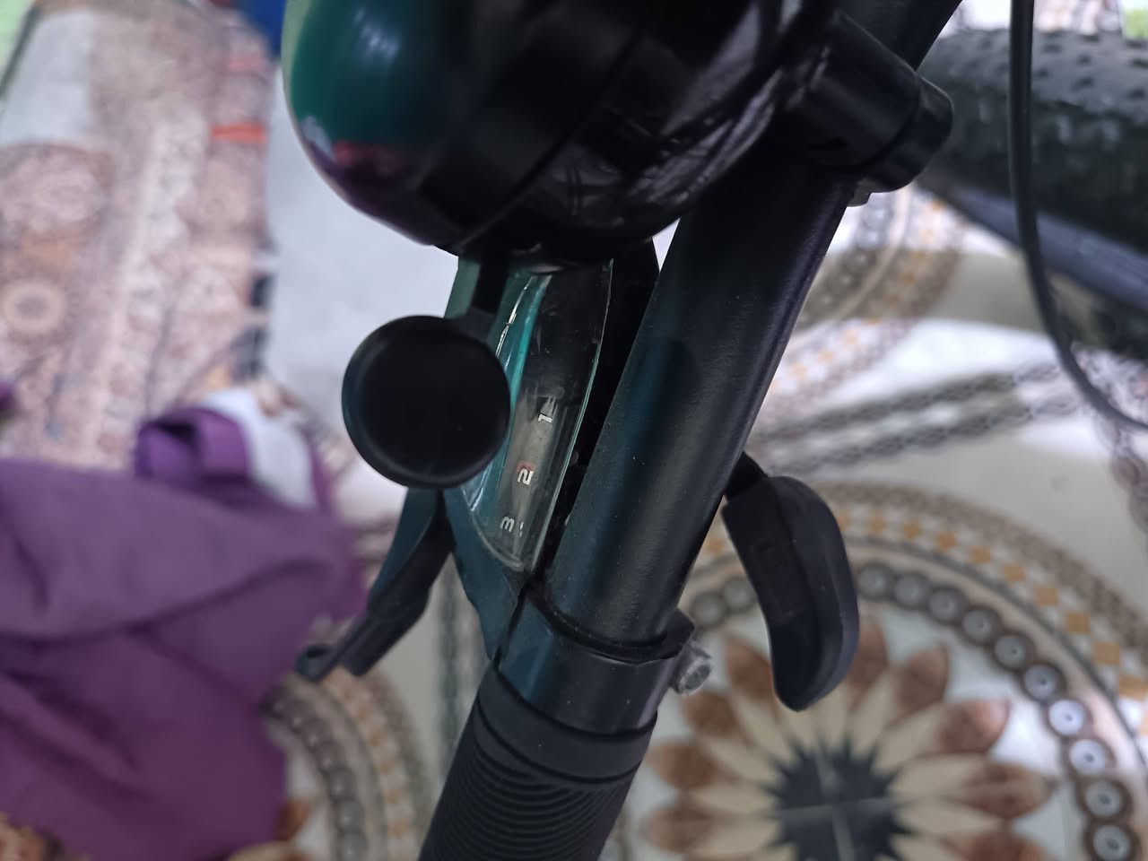 بايسكل دبابة حجم 26 اخو الجديد 7 مكاين سريع وخفيف بلمشي مكاني طويريج السعر 200 وبي مجال ***********
