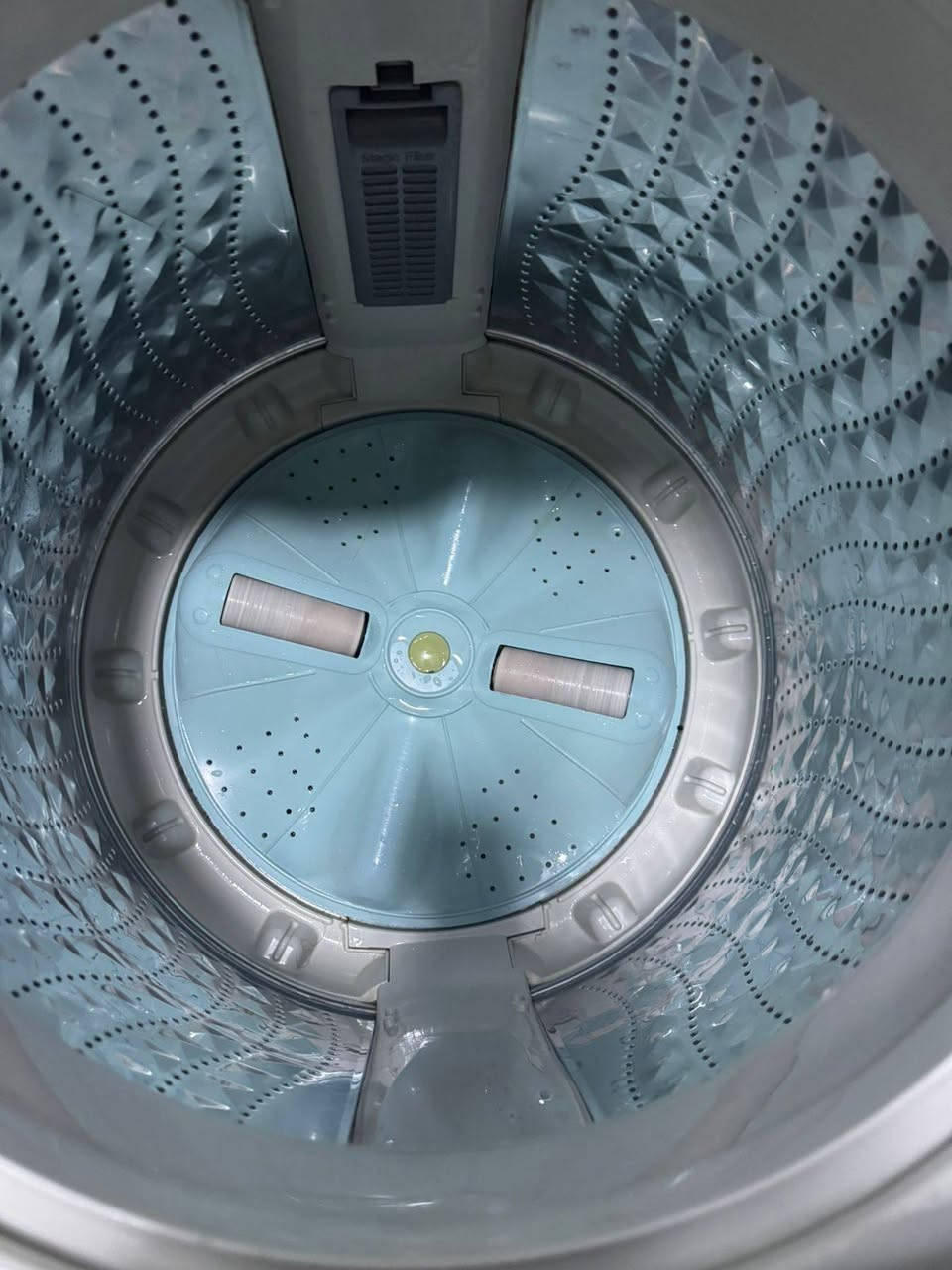 عندي غساله مستعمله للبيع سامسونك  ١٣ كيلو السعر ١٥٠ وبي مجال البصره القبله للتواصل ***********
