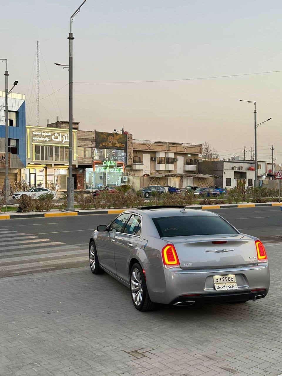 اوباما 2016 كلين تايتل كفالة عامة وارد كندي من الدعامية للدعامية
الي يدور جديد وما ماشيه خط ماشيه 68 الف فقط 
فول مواصفات 1/1 300 C 
كشنات كهربائي ستيىن كهربائي كشنات حار وبارد داخل بيجي 
مرايات قلاب ويه البك 
بردة خلفية 
بنوراما 
يدات كروم 
تشغيل عن بعد 
ويل مكسيكي اصلي تخم تاير جديد 
سيارة جديدة وجاهزة من كلشي 
سيارة كفالة داخل العراق وخارج العراق 
لون مميز صدر الحمام / لايتات زنون لد ثلجي 
ماشيه 68 الف ميل حقيقي 
تو ويل محرك 3600 6 سلندر 
رقم شمالي وكالة او تحويل حاضر 
للاستفسار ***********
المكان البصرة شط العرب
