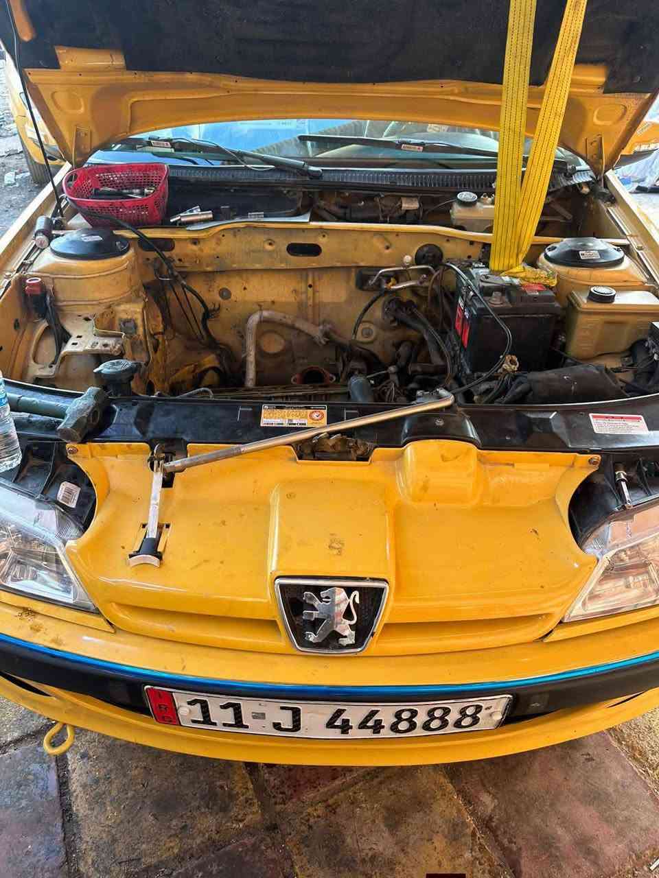 السلام عليكم ورحمة الله 
النضافه اساس العمل تجفيت جميع انواع السيارات كوري ياباني صيني ايراني كل شغلنه مع الضمان فتح كير فتح صدر فتح مشط مكاني بغداد جسر ديالئ القديم اهلا وسهلا بالجميع متواجد كل الايام اتشرف بالجميع اي استفسار حاضر خاص او اتصال ***********١+وات ساب ***********
