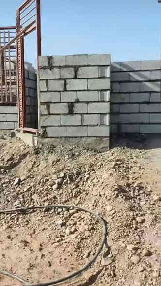 سلام عليكم اسطه بناء لباخ تطبيگ سيراميك متفرغ حاليآ ومناسب اتصلو علي ومايقصر وياكم ***********1
أبو جراح الخلفه بس گلوله من طرف أبو محمد ما راح يقصر وياكم
