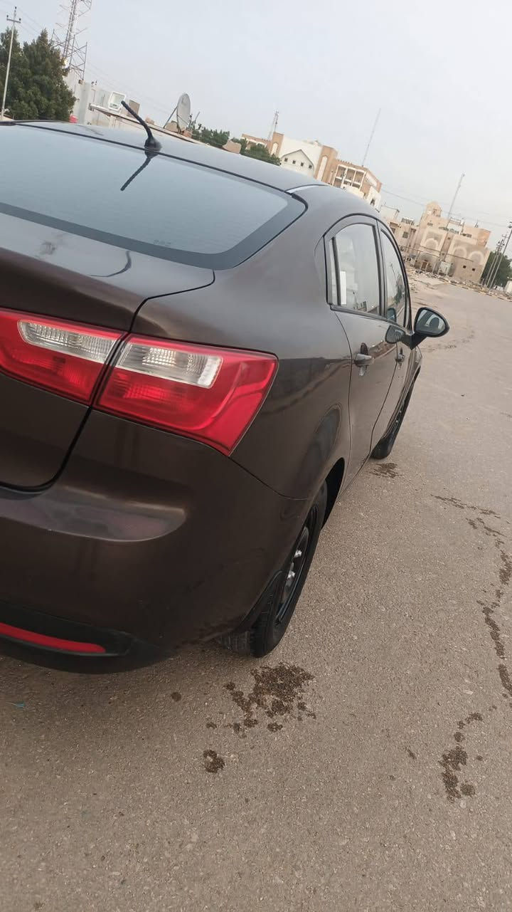 السلام عليكم كيا ريو مديل 2012 كفاله عامه سنويه ل27 هزه جديده تبريد ثلج تدفئه تخم تاير شاشه والسونار مرفق بالمنشور للاتصال *********** المكان نجف السعر 85 النجف, العراق
