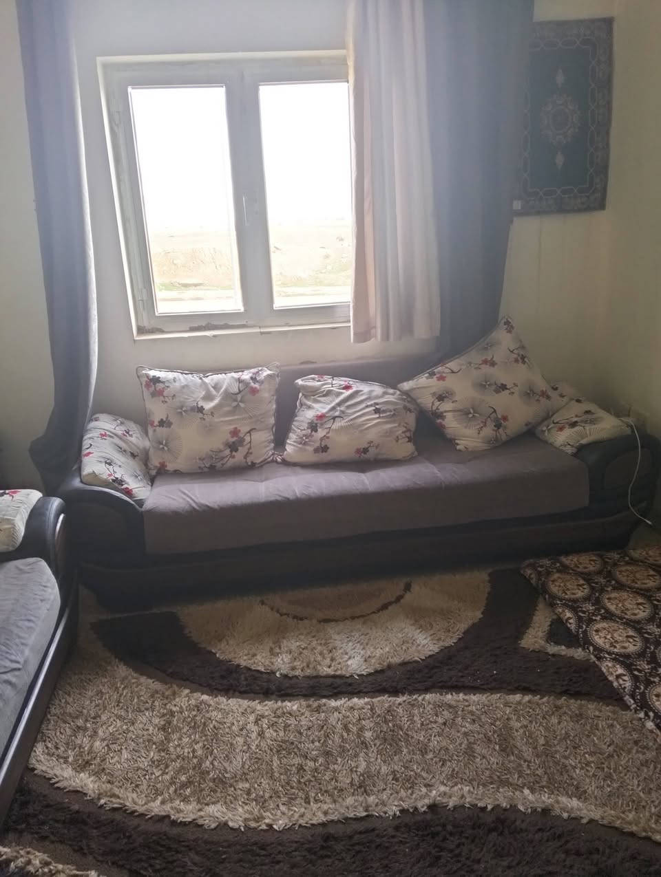 غرفة نوم نضيفه وقنفات 5 قطع للبيع
سعر قنفات 150 وغرفة اخشاب تركي سعر 200
***********
