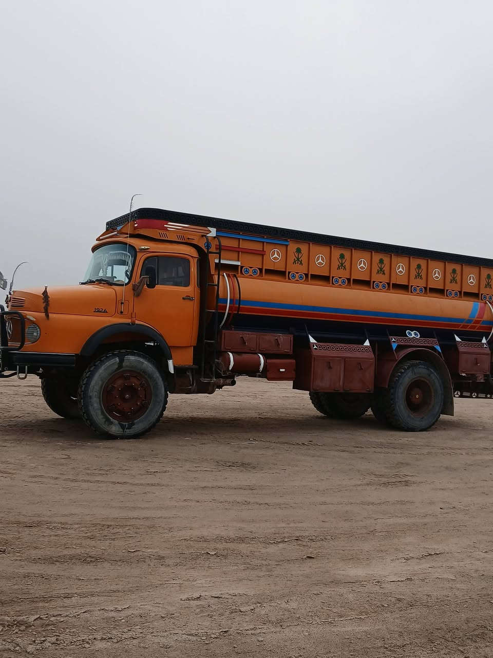 السلام عليكم قجمه موديل 74 رقم صلاح الدين انكليزي شاصي مكفول بدون  باج تخم تاير  وايت جديد سياره مكفوله  محرك 55 كير 25
***********
