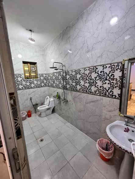 للايجار في السيدية 

شقة طابق ارضي تحتوي على غرفتين نوم و صاله و مطبخ و خدمات 

الموقع  الاقتصادين 

السعر  650 الف قفل 

تحتوي على نص اثاث 

ملاحظه توجر عوائل فقط

للاستفسار 

***********

وتساب
