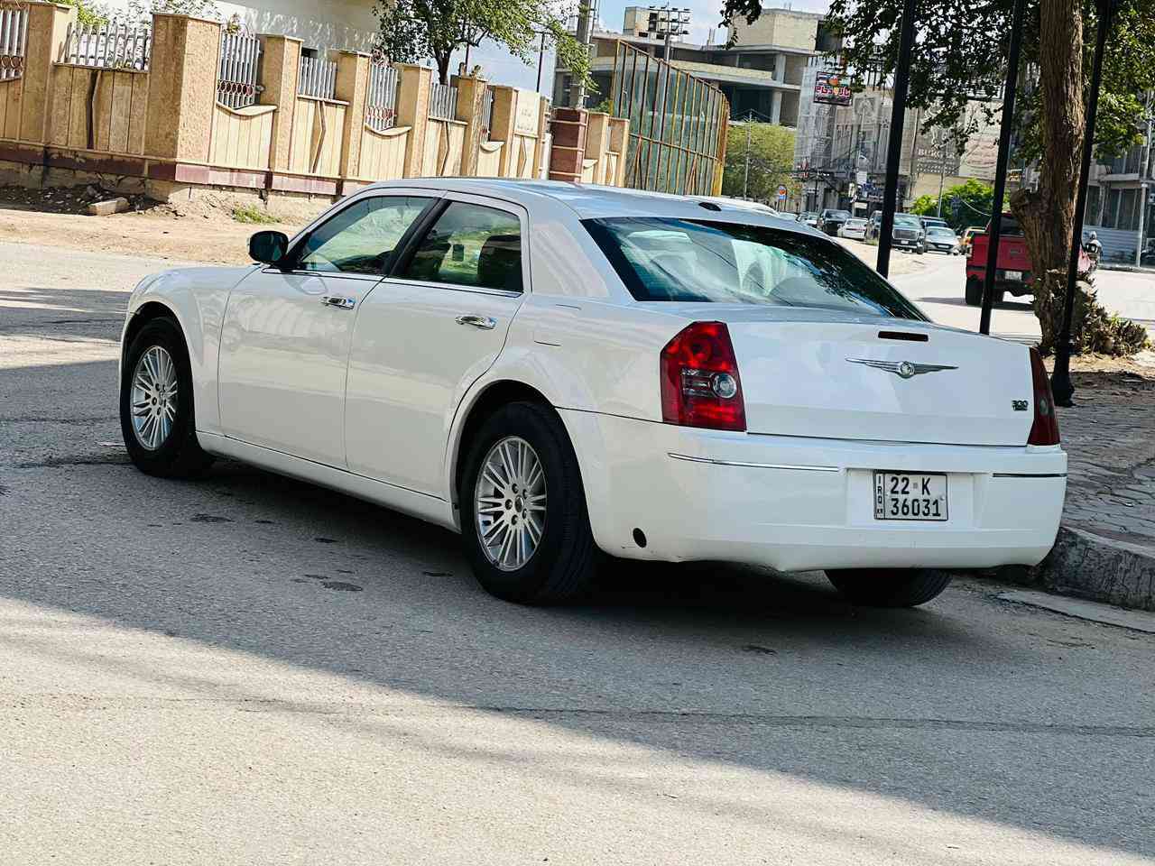 اوباما مديل 2010  سعر 108 وبيه مجال للاستفسار الاتصال *********** وارد مريكي بدون حادث بيهه رشات صبغ للجماليه مواصفات كشنات كهربائي قطعتين تبريد تشغيل عن بعد منضومه غاز 80 لتر مثبت سرعه مري كهربائي شاشه يباد كامره دواره ويل كب كروم بصمه تشغيل مكينه سته 6سلندر مكينه وكير مكفولات حداديه جديدهه تخم تاير جديد تبريد شغال ثلج سياره جديده وجاهزه وأي نقص مابيهه رقم أربيل دولي بسمي  سنويه لل 28 مكان سياره كربلاء المقدسة
