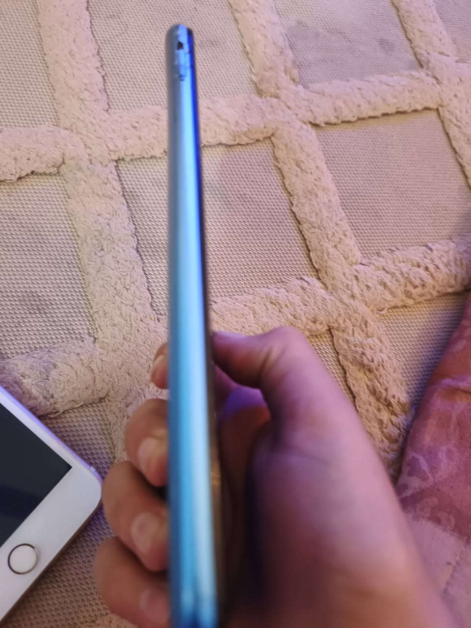 السلام عليكم للبيع هاتف ايفون عاطل شاشة سفن بلاس ذاكرة 32 فقط شاشة عاطلة و هاتف ريلمي C25y جديدة فقط فطر في شاشة كما موضح بل صورة ذاكرة 128 كامرة ٥٠ بكسل قسم بما يرضي الله  مكان بغداد الجديدة حي الخليج رقم الهاتف *********** فقط واتساب
