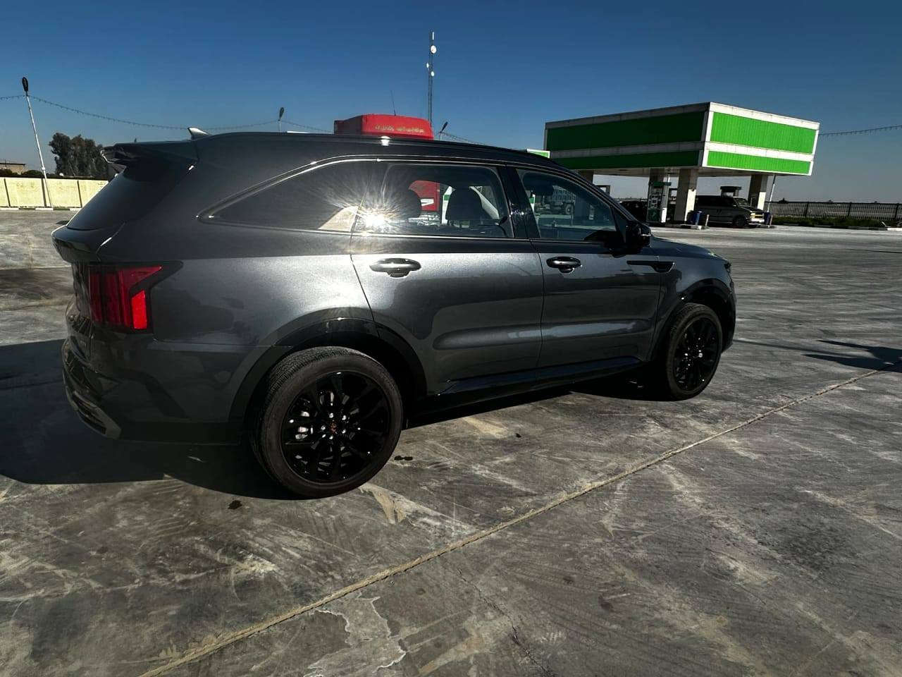 السلام عليكم سورنتو 2023 SXفول مواصفات السيارة مكفوله كفاله عامه عدا دعاميات مصبوغات وكارت اصبعين بالجنطه السياره تخم تاير ومعروفه مواصفات SX
***********
Omer Hmeed
