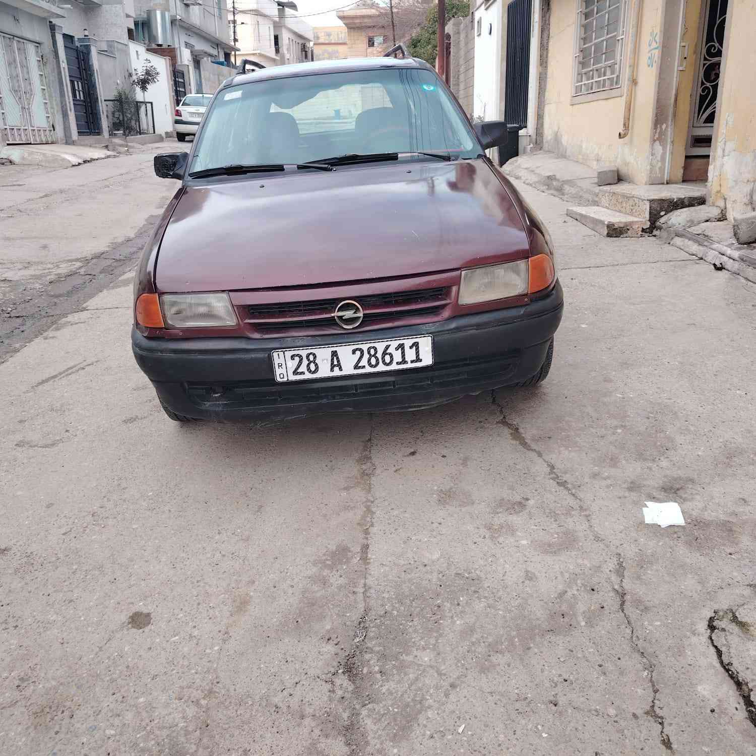 السلام عليكم استرا موديل1992كير ومحرك شرط رقم دولي سنوية لغاية2029طخم تايرات جدد السياره شرط التحويل الاستفسار على الرقم ما متواجد على الفيس ***********
***********
