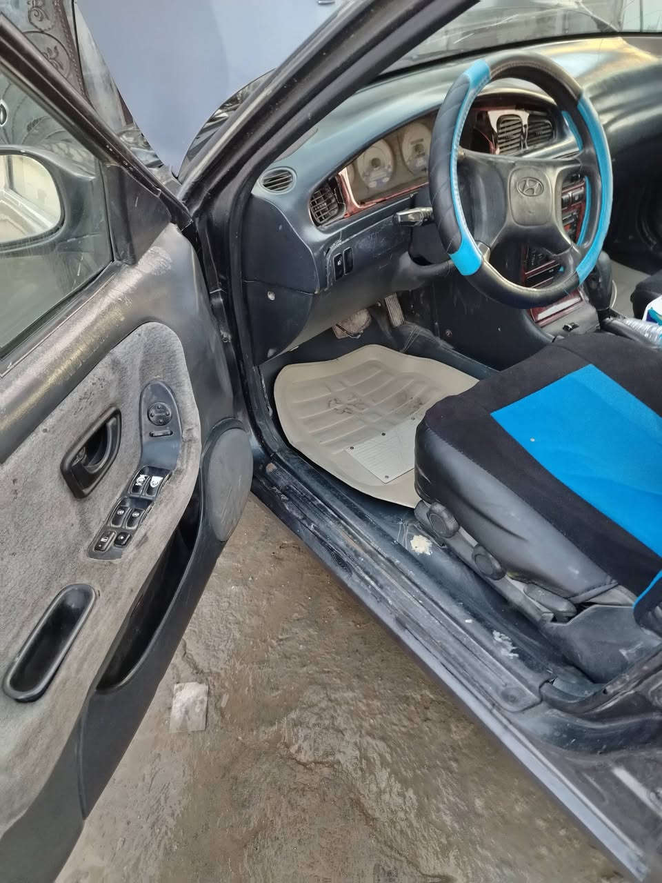 اللهم صل على محمد وآل محمد
بسبب الوعود اعيد النشر 
سوناتا للبيع موديل 94 كير اوتو محرك خير من الله
كهربائيات كلها شغاله ماعدا كيج بانزين
داخله حلوه احلى من الصور تخم تاير
رقم بغداد انكليزي بسمي تحويل ثاني يوم
السعر ٤٥ بيه مجال بسيط
للاستفسار الاتصال على الرقم ***********
العنوان بغداد حي البتول الزراعي قرب قائمقامية قضاء الزوراء
