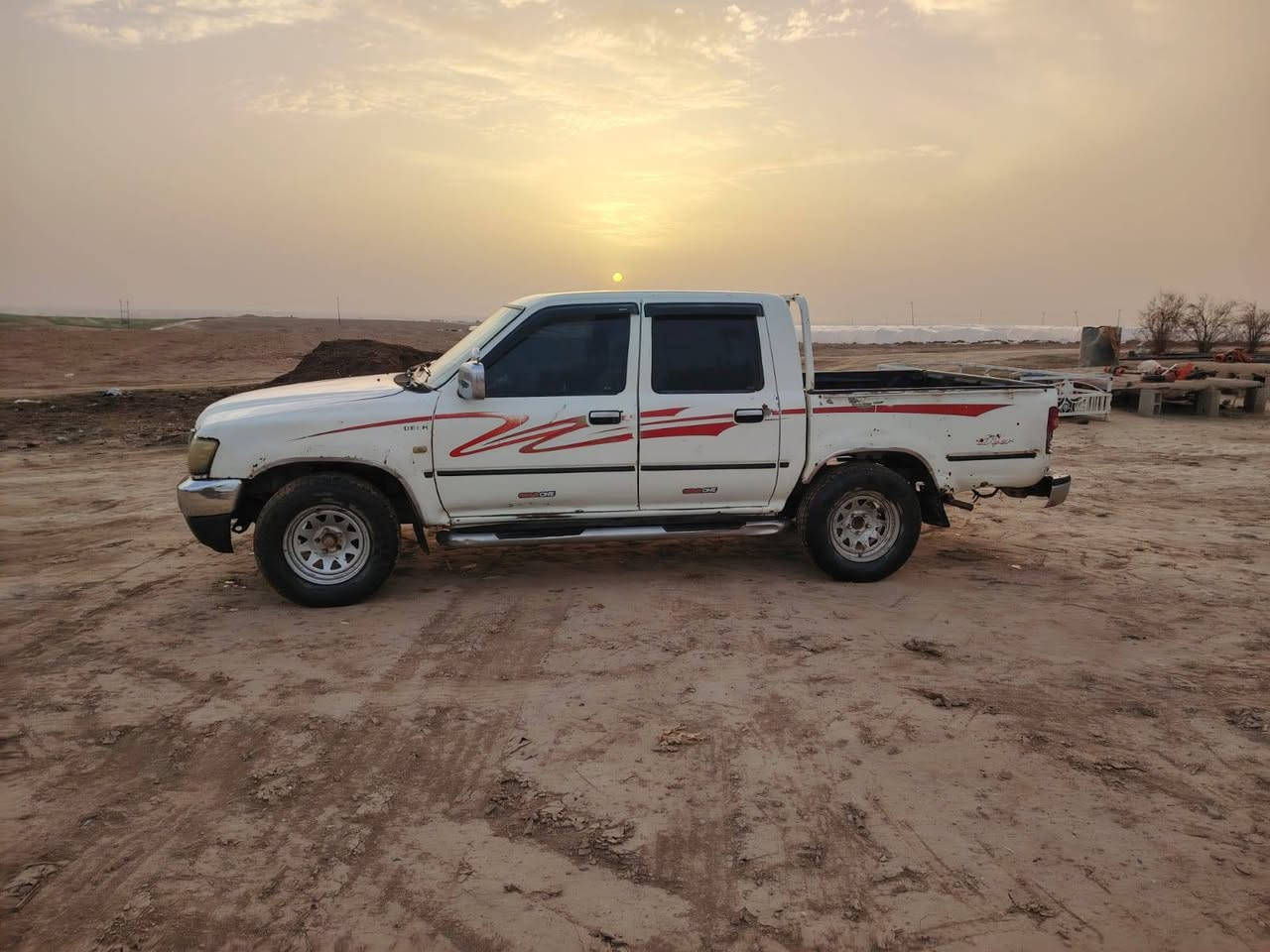 السلام. وعليكم كنو أدوات للبيع موديل ٧كير محرك مال كصه تخم تأير جديده صدر جديد كهرباياتها شغاله  سياره جاهزه  ملاحضه مكلف بنشر ع خاص مجاوب خابر ع صاحبها ***********
