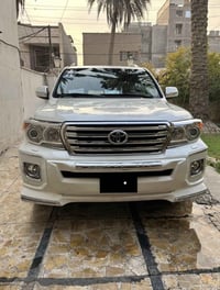 تويوتا لاندكروز 2014 ابيض GXR بريم كامل مواصفات محرك 6 سلندر   رقم بغد...