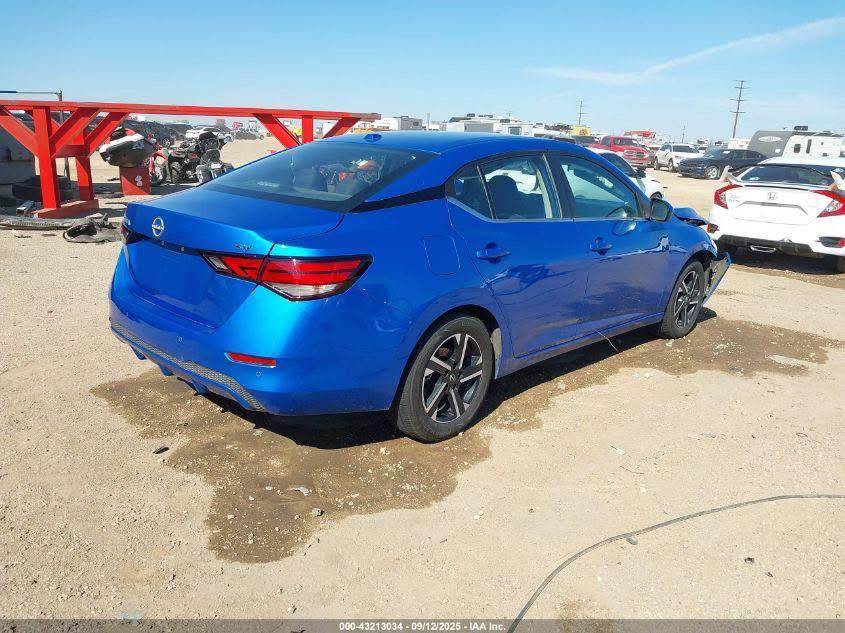 السلام عليكم
للبيع فقط
نيسان سنترا 
موديل 2024
فول عدا الفتحه 
فئة ( SV ) 
محرك ( 2.0 ) 
حادث واضح
كير مكينه كفاله
شاصي لغد كفاله
السع الى الميناء ( 90 ) ورقه 

للتواصل متوفر فقط ( اتصال + واتساب) 
***********
