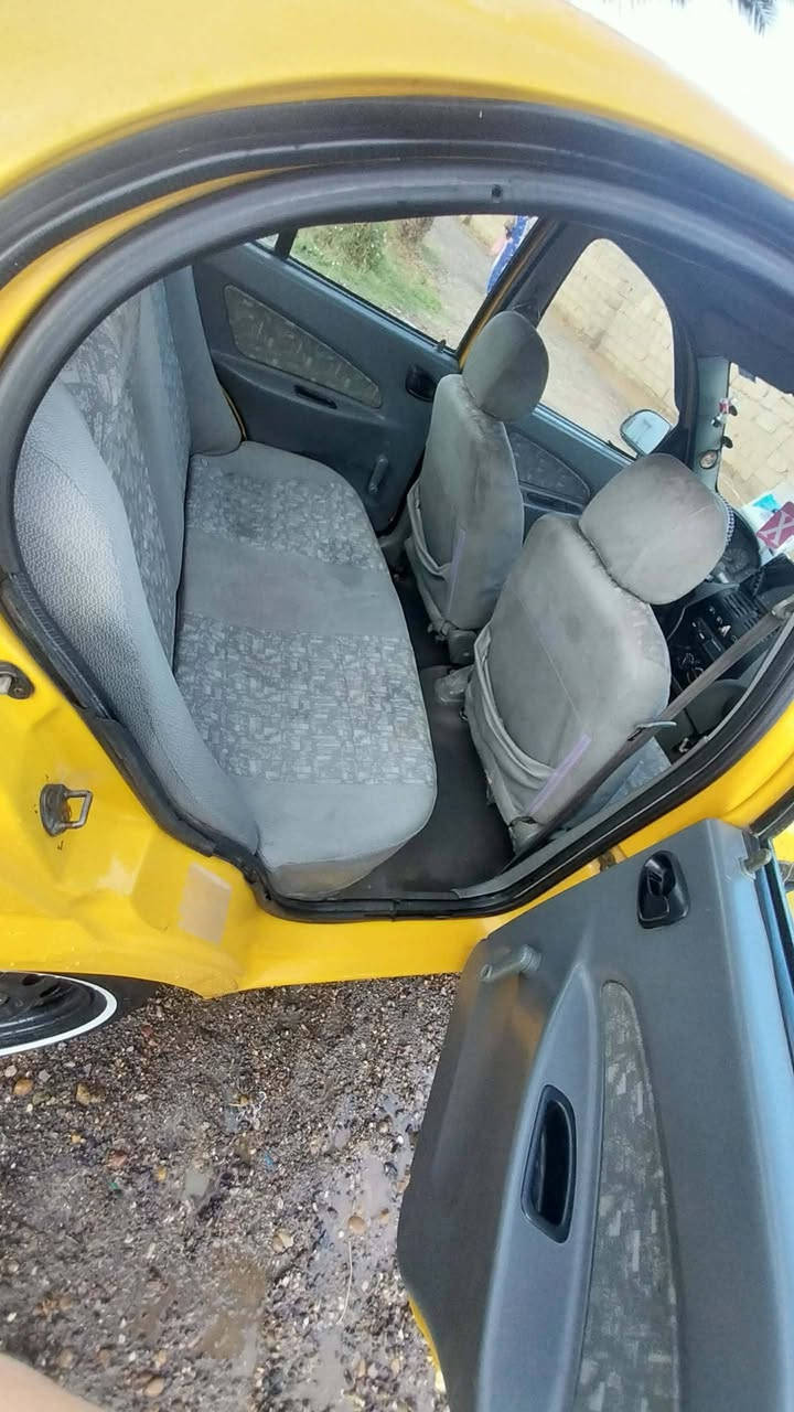 السلام عليكم طيبه 2015جاهزه ماناقصه شي كير محرك تبريد كهربائيات كلها شغاله  سياره مصفرهيئه وغرامات بسمي تحويل مباشرسعر 42وبيها مجال للستفسار الاتصال***********مكان السياره بغداد المحمودية اليوسفيه
