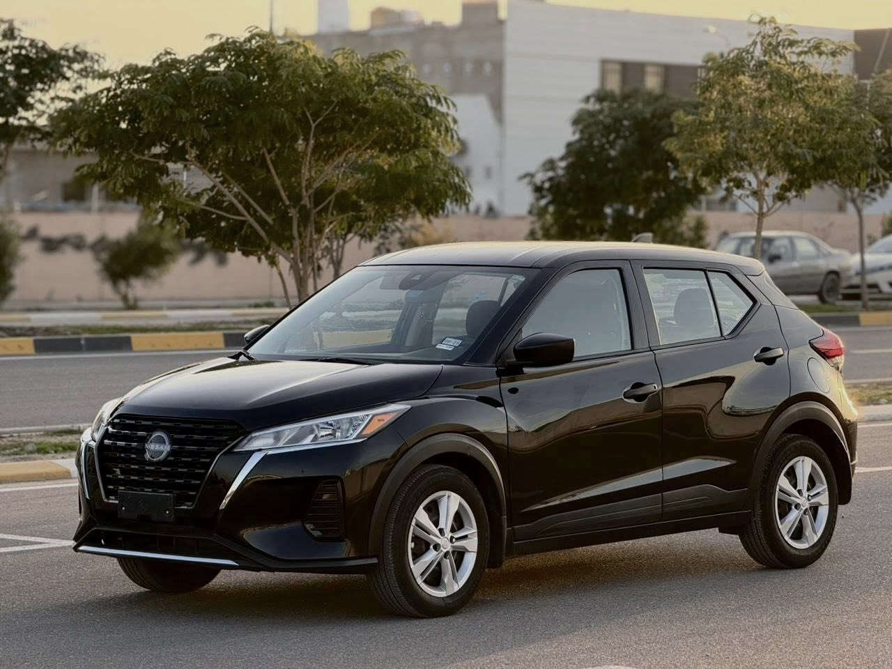 نیسان کیکس ٢٠٢٤ 
مشي ١٧ الاف 
مواصفات: رادرا، كامره خلفيه، بصمه 
دبل اوتو، حساس خلفيه 
سياره نضيفه جداً بدون ارباك ضربه خلفيه كلش بسيطه 
فقط بيه شبر صبغ تحت باب جنطه 
سياره كاتي يترقم شمالي 
وياه شهرين للترقيم عقد اول تسجيل يطلع بأسمك 
عنوان : قضاء كلار

والسعر : ١٢٨ورقه

رقم تليفون : ***********
