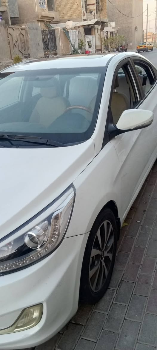 هونداي اكسنت ٢٠١٥ خليجي رقم بغداد بسمي موجودة في كربلاء محرك ١٦٠٠ بيه نص جاملغ امامي صبغ والباقي مكفول السعر ١٠٦ للاتصال *********** كربلاء, العراق
