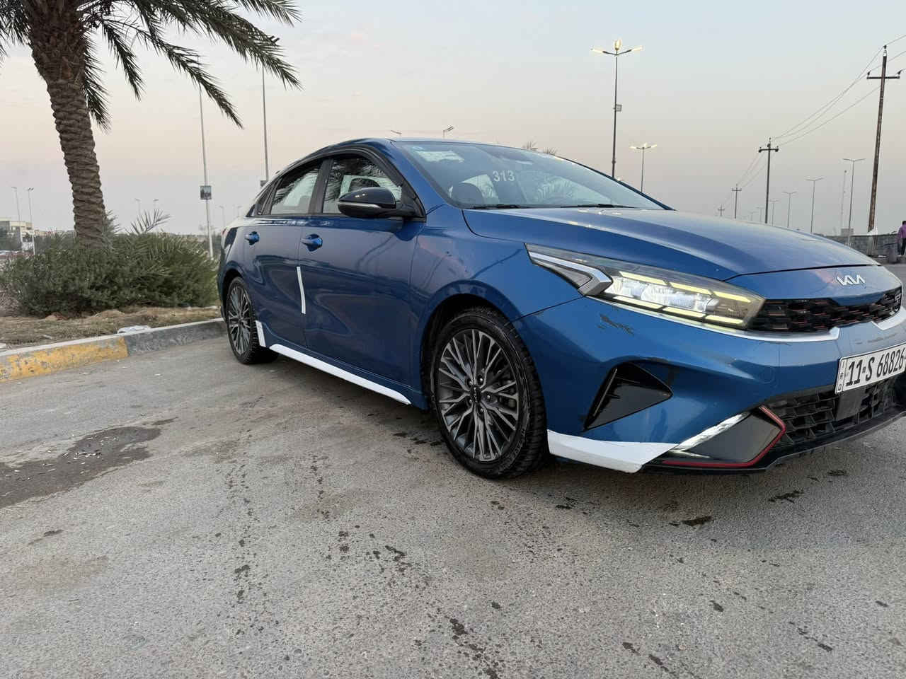 سلام عليكم
للبيع كيا فورتي جي تي لاين فول ماعده الفتحه 
2022 رقم بغداد 
بسعر مناسب كولش 
موبايل ***********
مكينه 2000 دوش
السياره بدون ايرباك وبدون نواقص وحيل جديده بدون حادث فقط سرقه بدون ايرباك بيه صبغ 3 قطع ونص 
ماشيه 48 ميل 
مكانها بغداد
 -بصمه -كشنات جلد مخمل + - شاشه كبيره + كاميرا دواره -شاحن لاسلكي - -فول تحكم ستيرن -ستيرن D - لايت لد امامي خلفي -3 انظمه قياده -اشاير مري-اناره ترحيب- رادار امامي -نقاط عمياء
