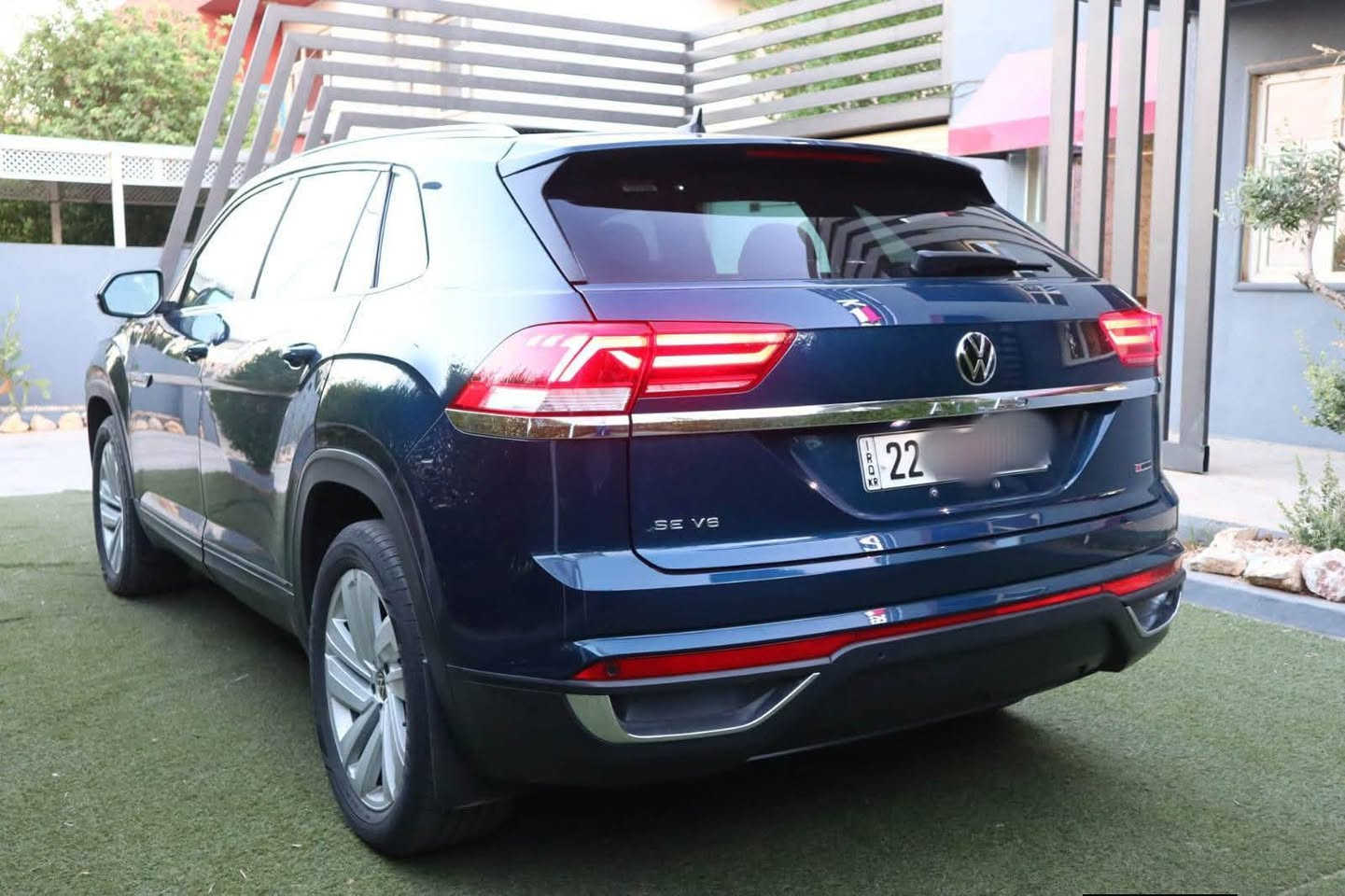 أتلس کروس سبورت 2022 SE 
مكينة: 6 سلندر 3.6 فول مواصفات لون : النيلي
خمسة مقاعد
مواصفات:
بانوراما بصمة تشغيل على أربعة أبواب، بريك بصمة, تبريد مركزي،
رادار أمامي، وتنبيه الخروج عن ، USB مدخل
android auto, apple carplay،المسار، رادار الجانبى
ليد نهاري، زجاج كهربائي بخاصية  ,
اوتو على أربعة ابواب، کشن جلد هیتر، مقعد
السائق كهربائي، كاميرا، صندوق شفط، دفع
خمسة مقاعد
ومواصفات أخرى motion رباعي
أربع وضعيات القيادة 4
تشغيل عن بعد
ضرر:ثلاث قطعات بابین و جاملغ جهة السائق
ماشية  51.8 mi
سنوية بأسمى
مكان سيارة اربيل

للتواصل واتس اب ***********
