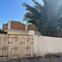 يوجد دار للاجار في حي الزهراء شارع الجمعيه الاستفسار على الرقم   07715...