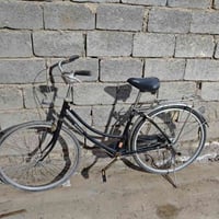 بايسكل • نظيف • متروك سنة