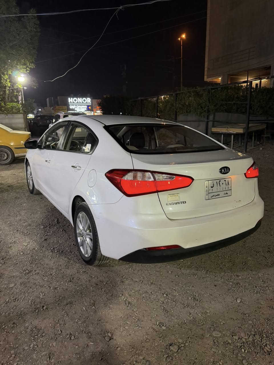 السلام وعليكم سيراتو 2016 مكينة 1600 خليجي مكفولة من الصبغ بيهة بعض الملاحضات موضحهن بالصور السيارة ماشية 190 كير مكينة كفالة مكانهة بغداد حي الاعلام سعرهة  115 وبيهة مجال بسيط   ***********
