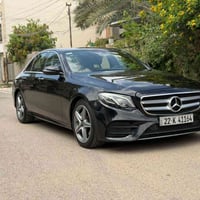 🚗 للبيع  Mercedes-Benz E300 4MATIC  🔹 موديل: 2019   🔹 اللون الخارجي: أ...
